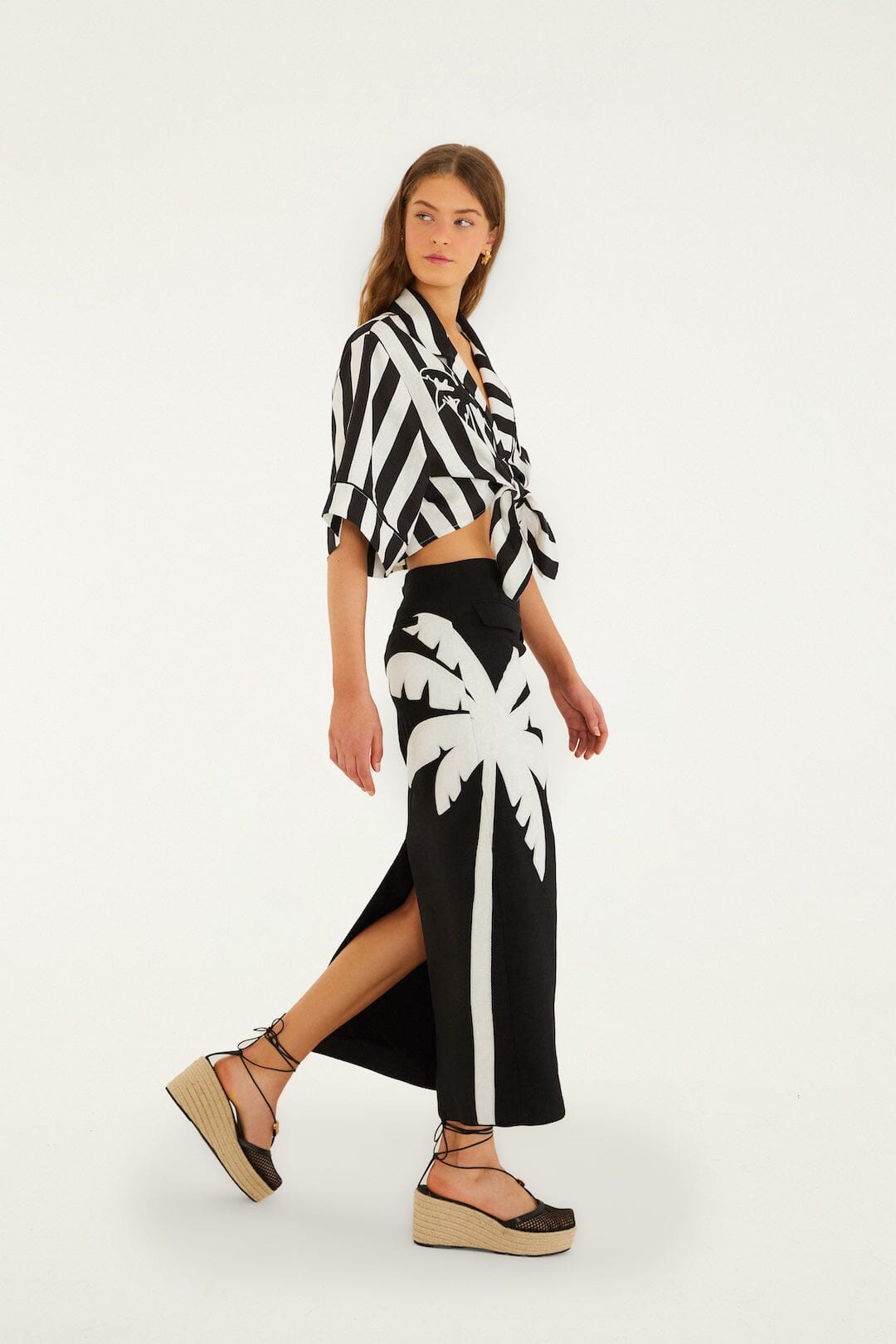 FARM Rio Shop Black Embroidered Palm Tree Euroflax Premium Linen Maxi Skirt