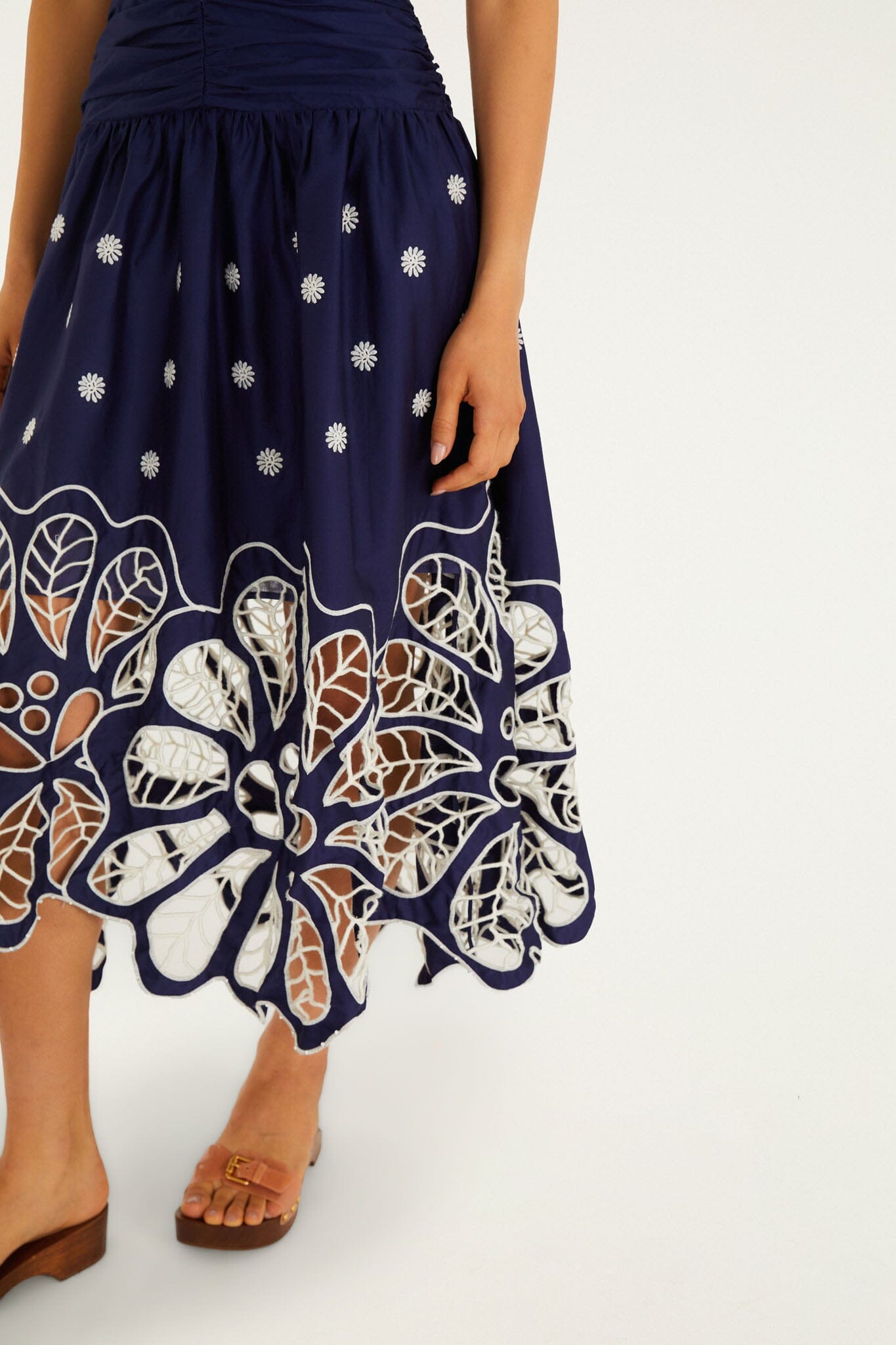 FARM Rio Shop Navy Blue Embroidered Richelieu Midi Dress