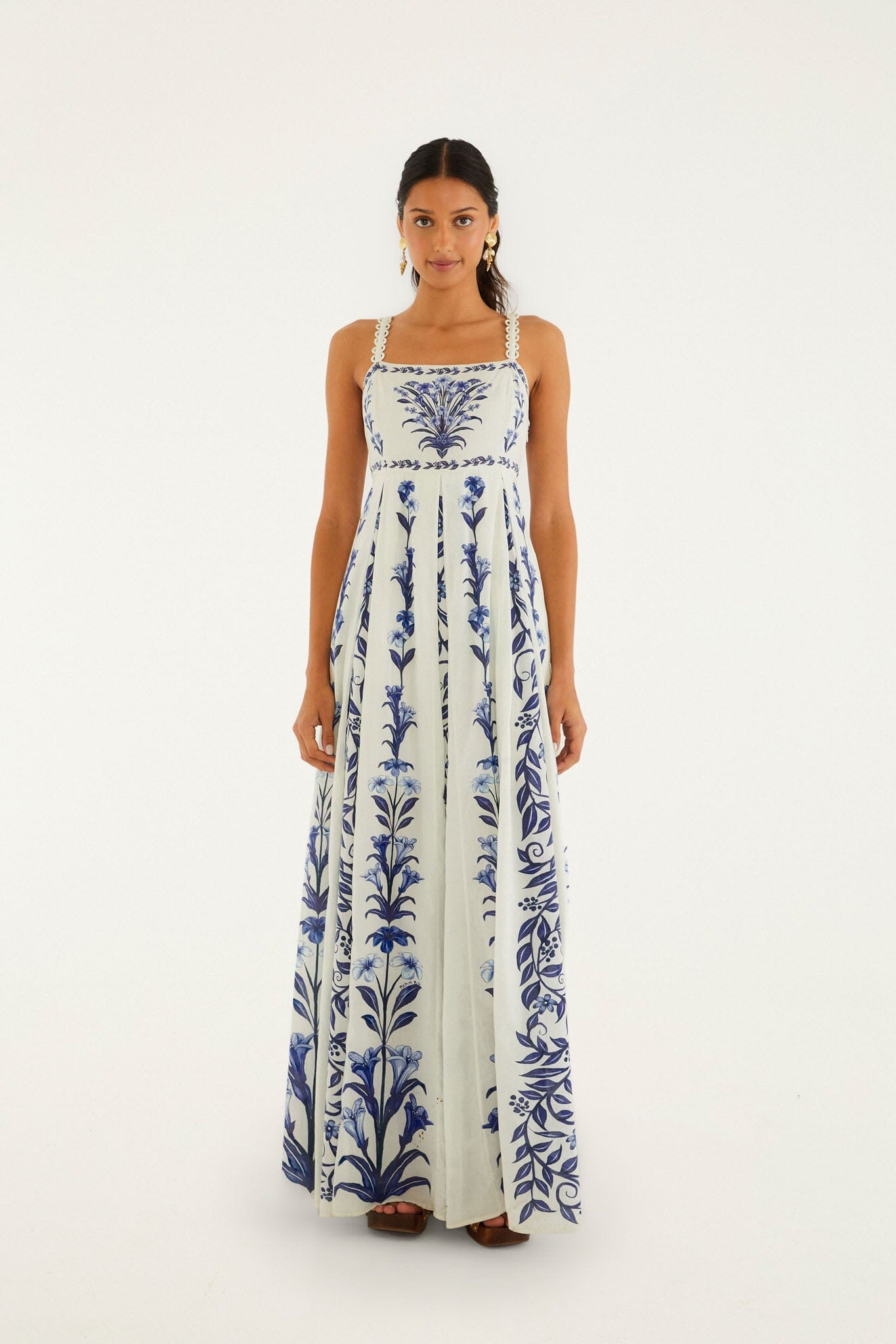 FARM Rio Shop Off-White Flowers Arch Pleats Maxi Dress