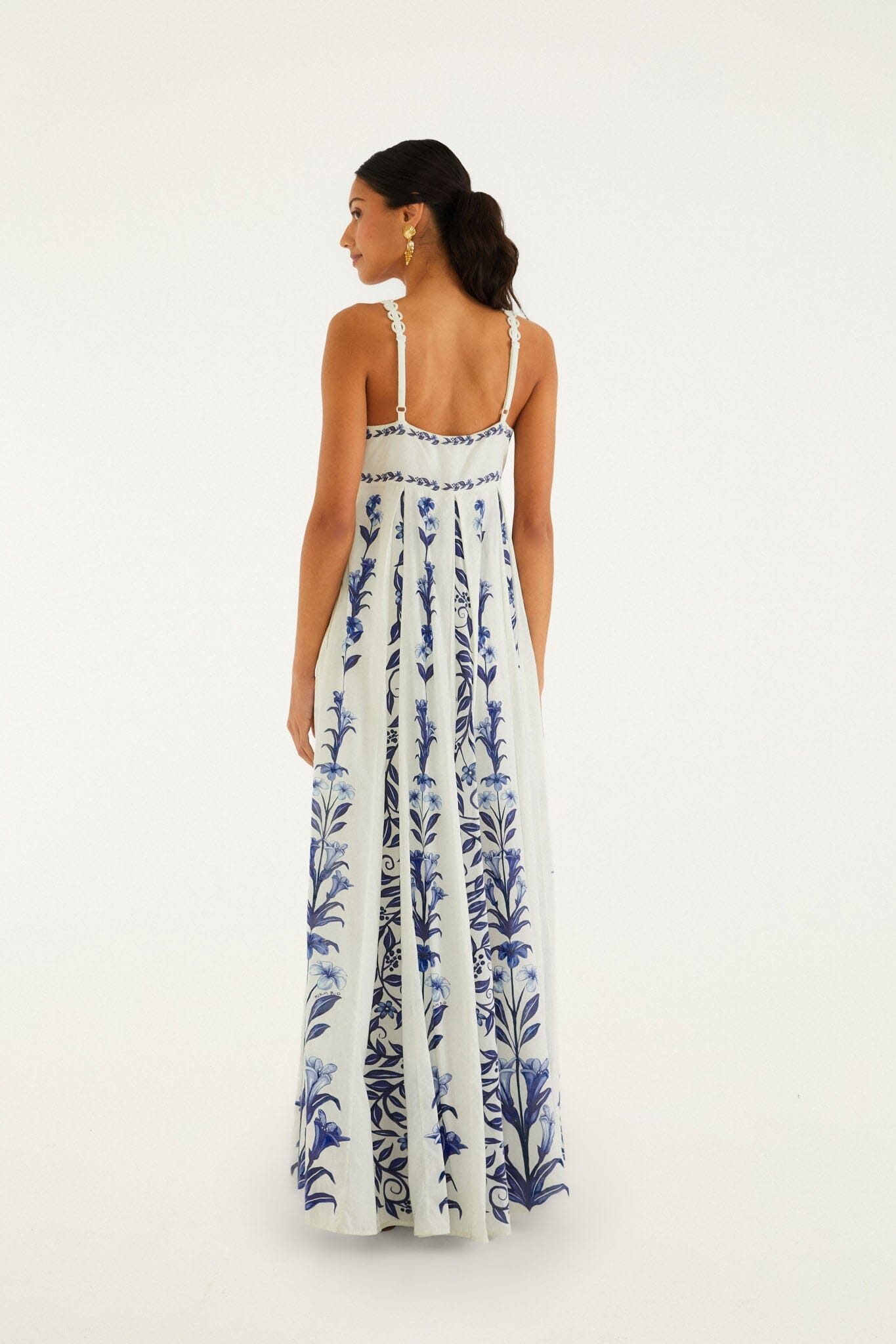 FARM Rio Shop Off-White Flowers Arch Pleats Maxi Dress