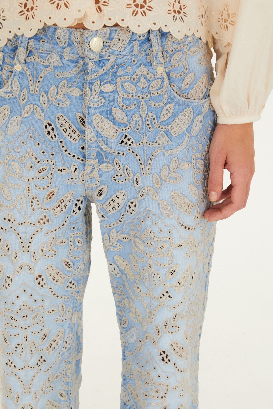 FARM Rio Shop Denim Eyelet Pockets Flare Pants