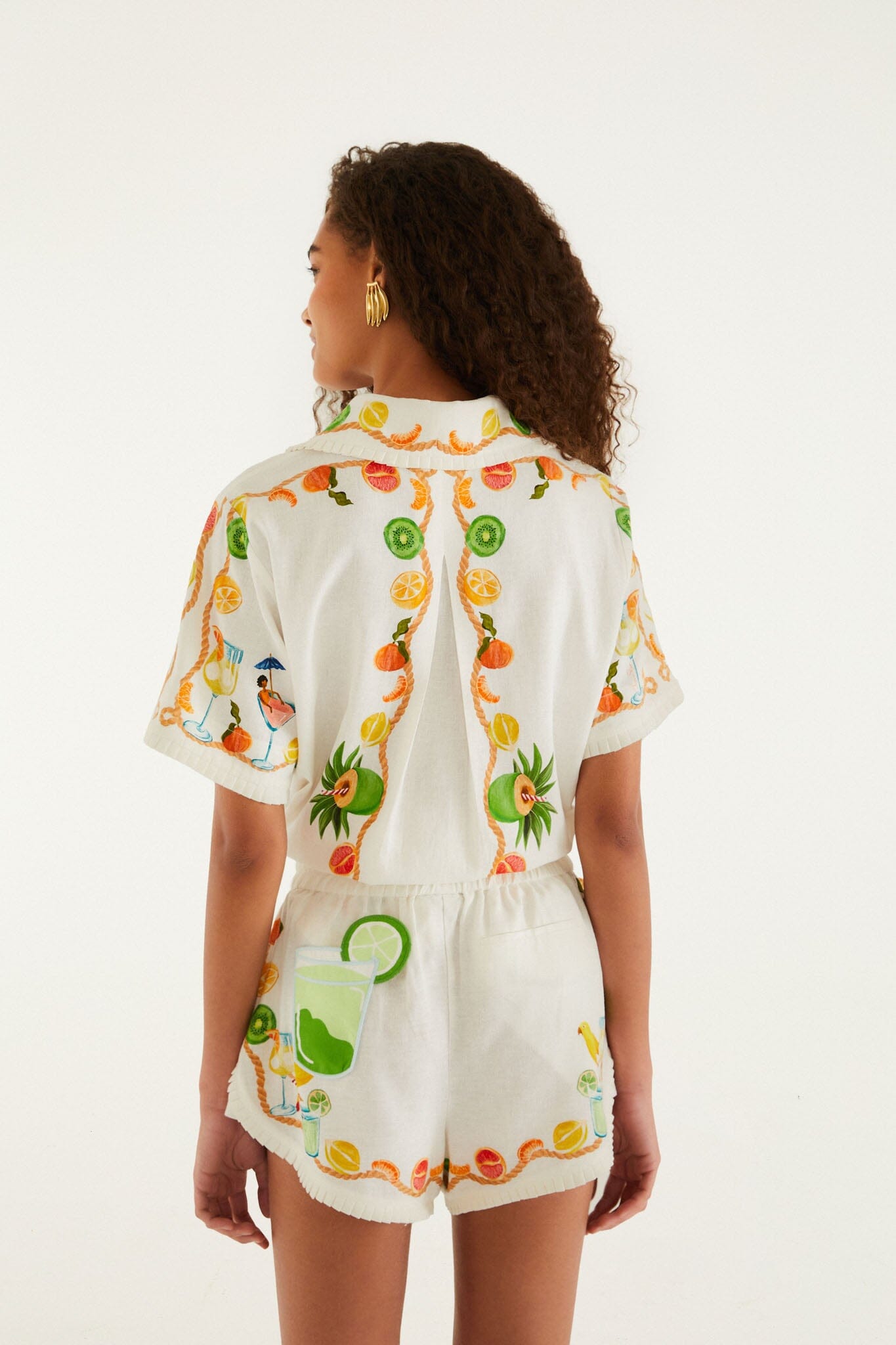 FARM Rio Shop Off-White Tropical Royalty 3d Details Euroflax Premium Linen Shorts