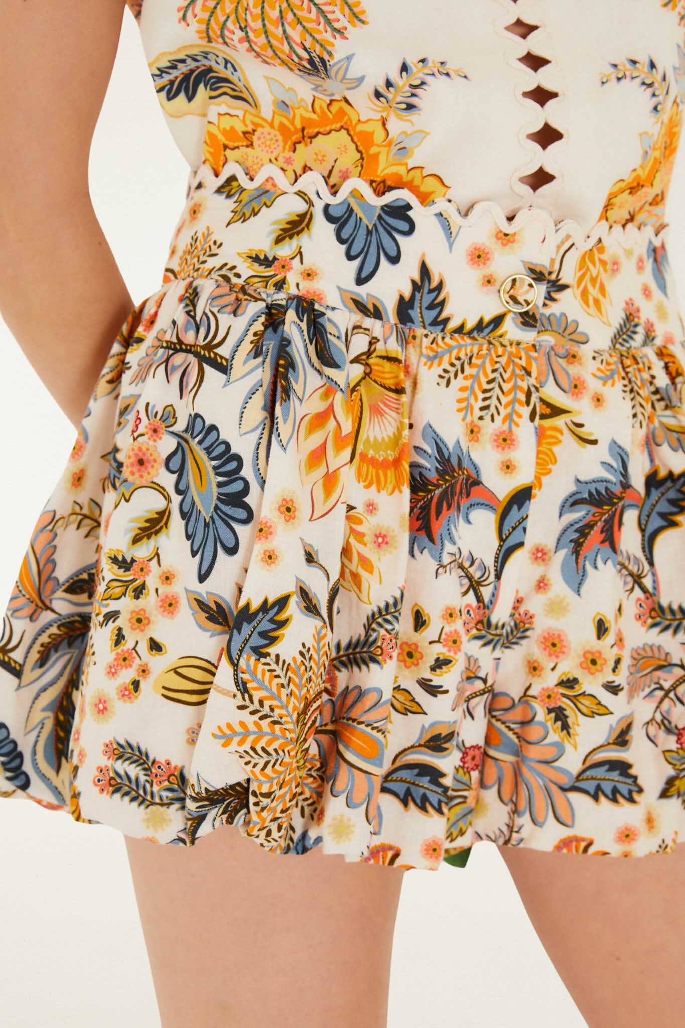FARM Rio Shop Off-White Ligia Lenzing Ecovero Euroflax Shorts