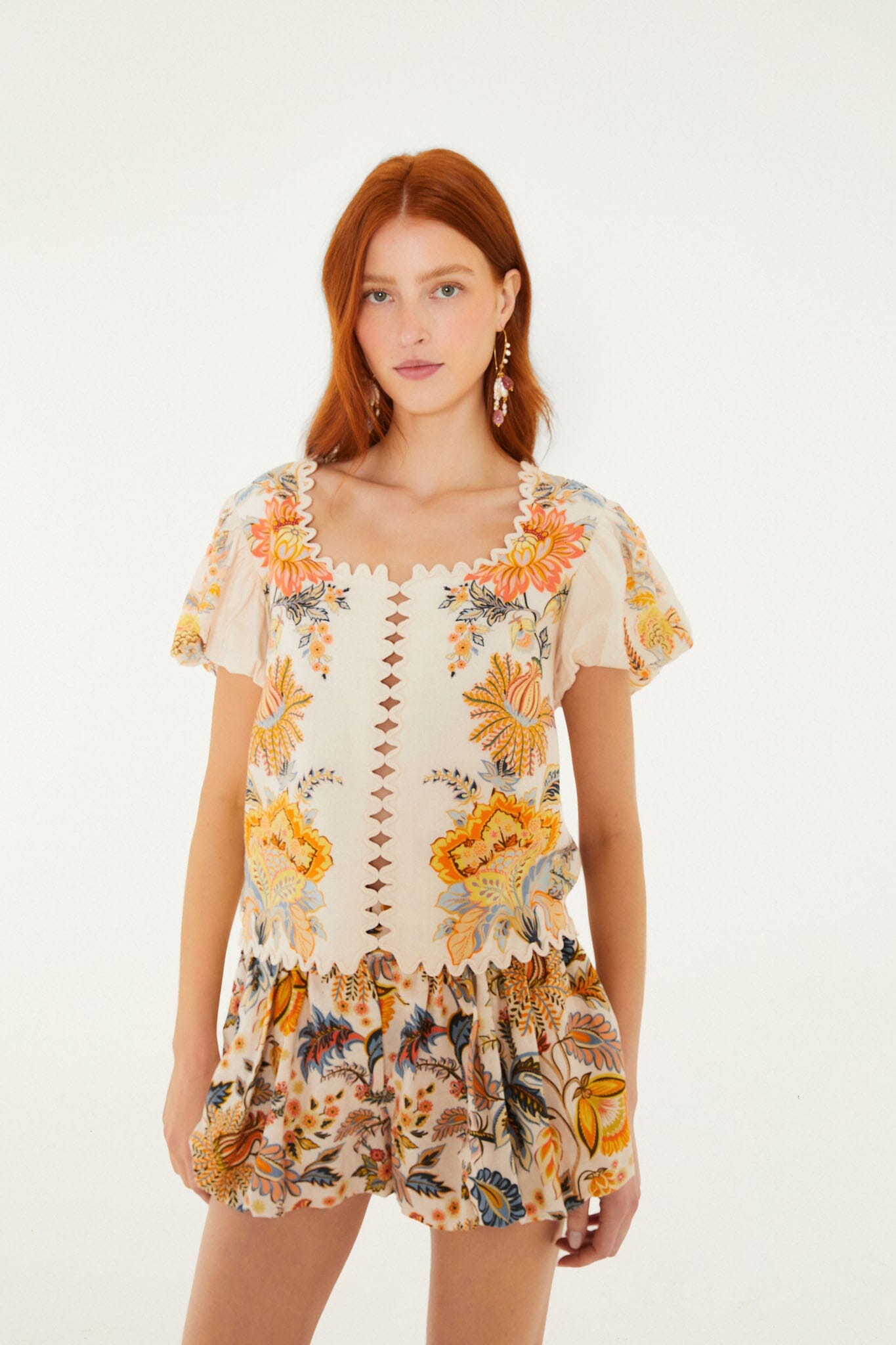 FARM Rio Shop Off-White Ligia Lenzing Ecovero Euroflax Shorts