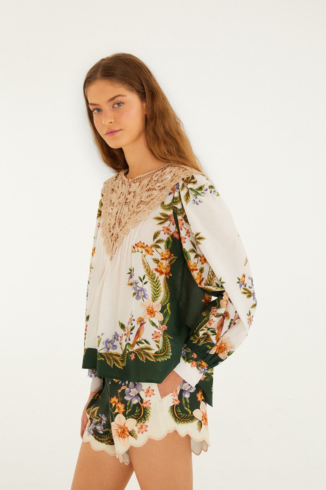 FARM Rio Shop Green Berry Garden Beaded Buckle Twill Shorts