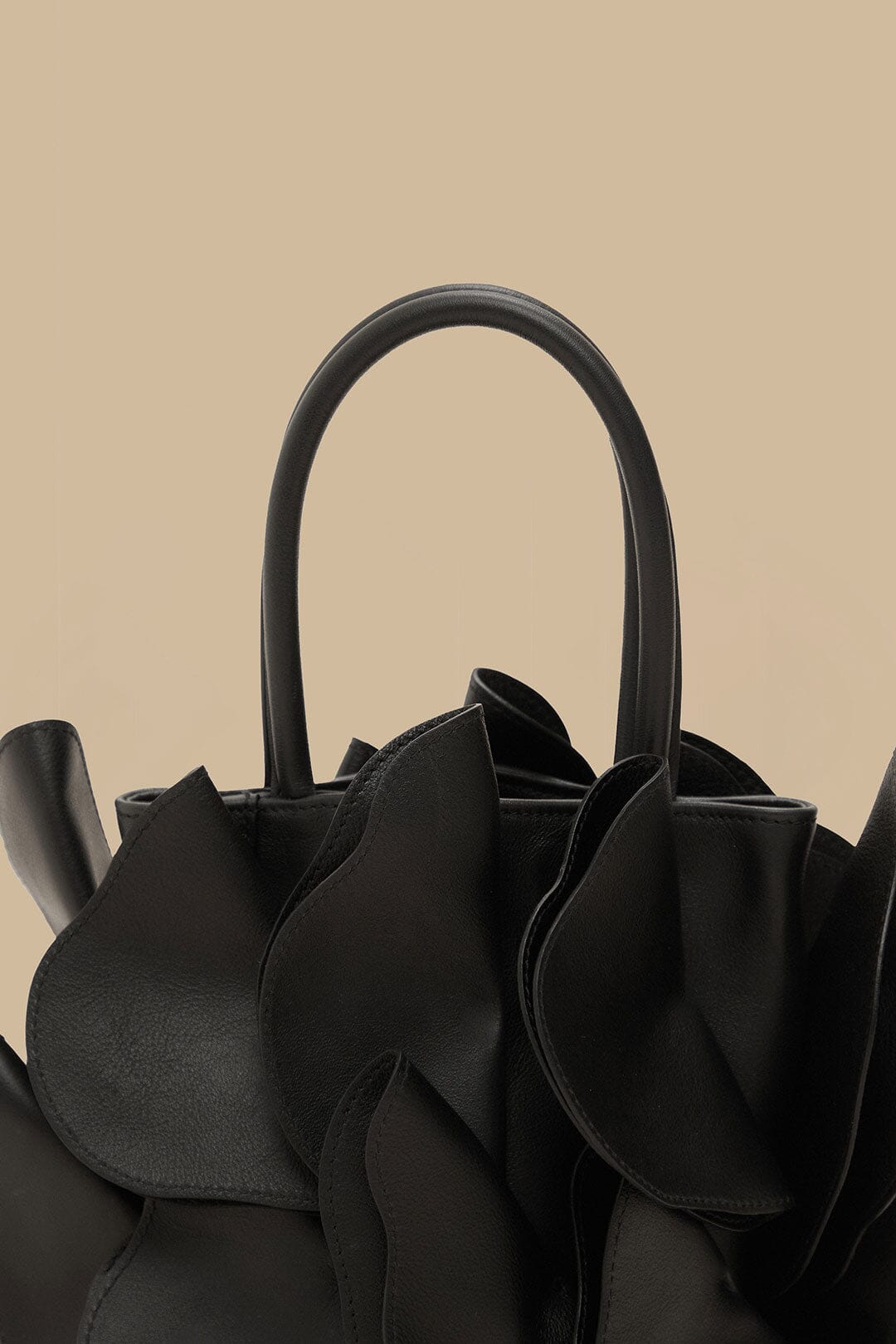FARM Rio Shop Black Leather Flower Bag