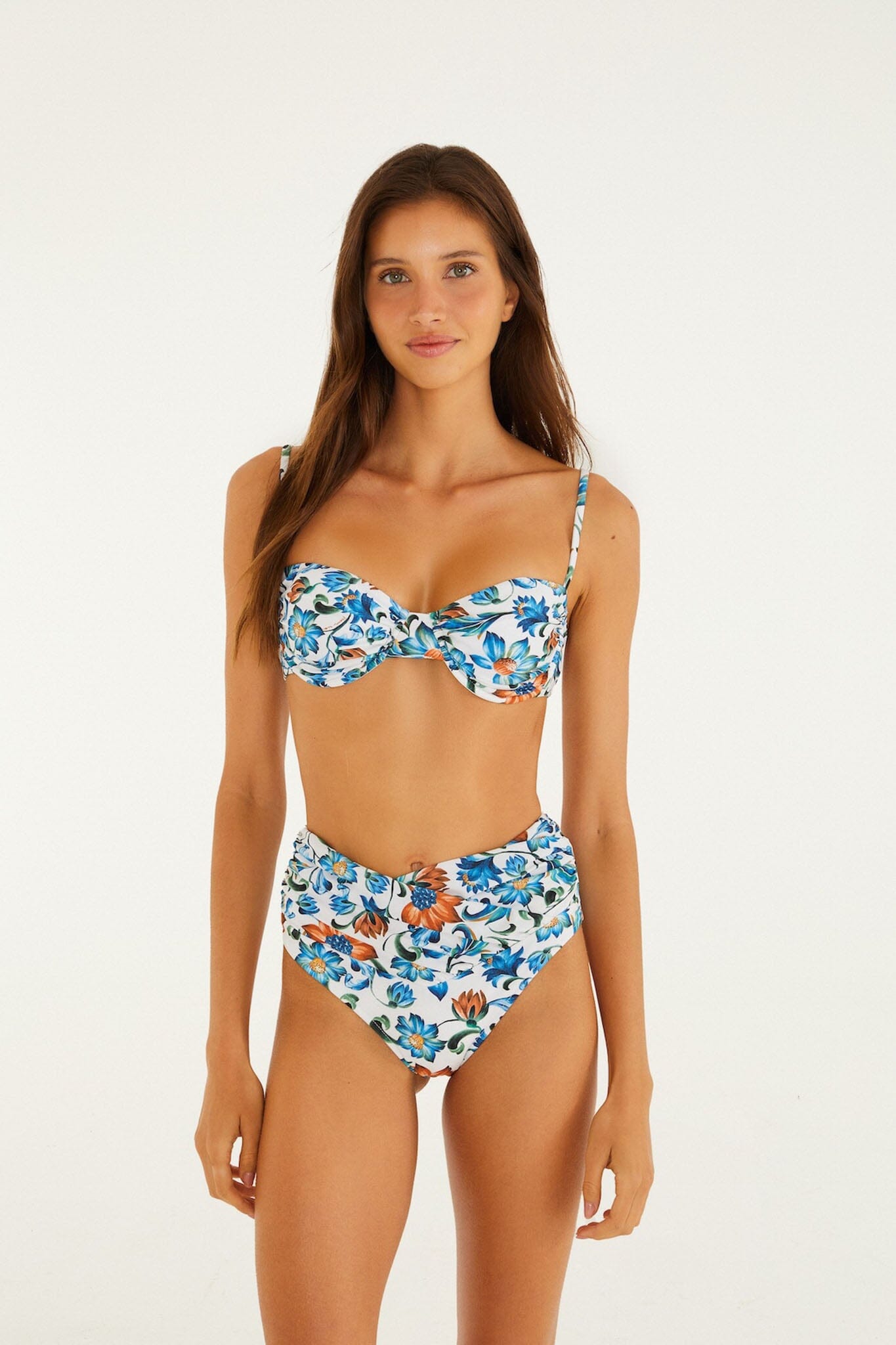 FARM Rio Shop Off-White Flora Tile Hot Pants Bikini Bottom