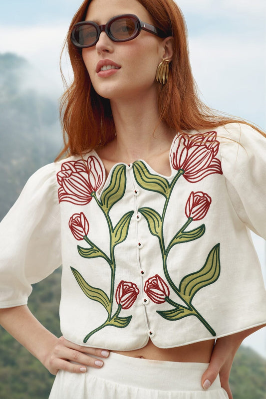 FARM Rio Shop Off-White Flower Embroidered Euroflax Premium Linen Crop Top
