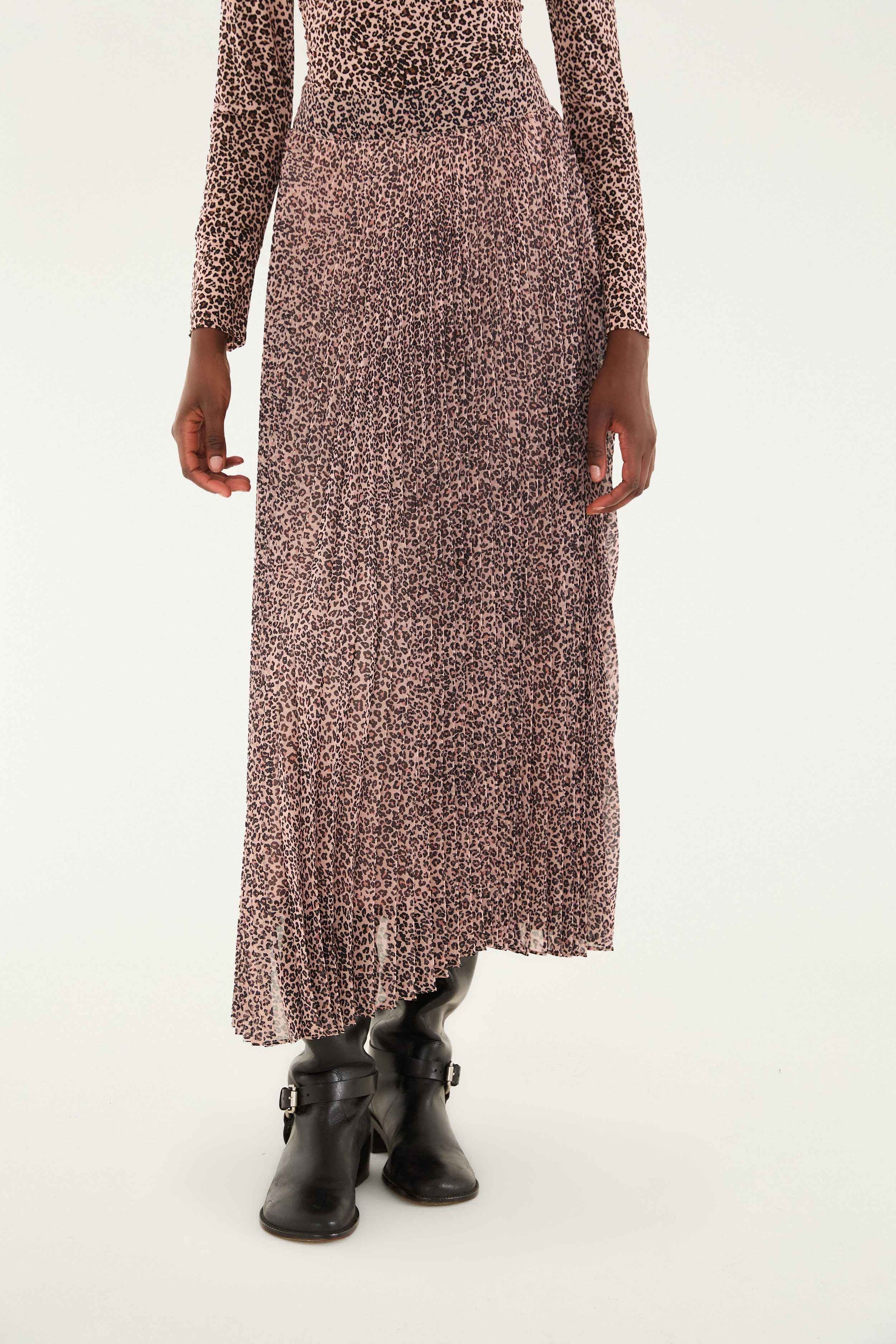 FARM Rio Sale by Type Pink Baby Leopard Pleated Maxi Skirt
