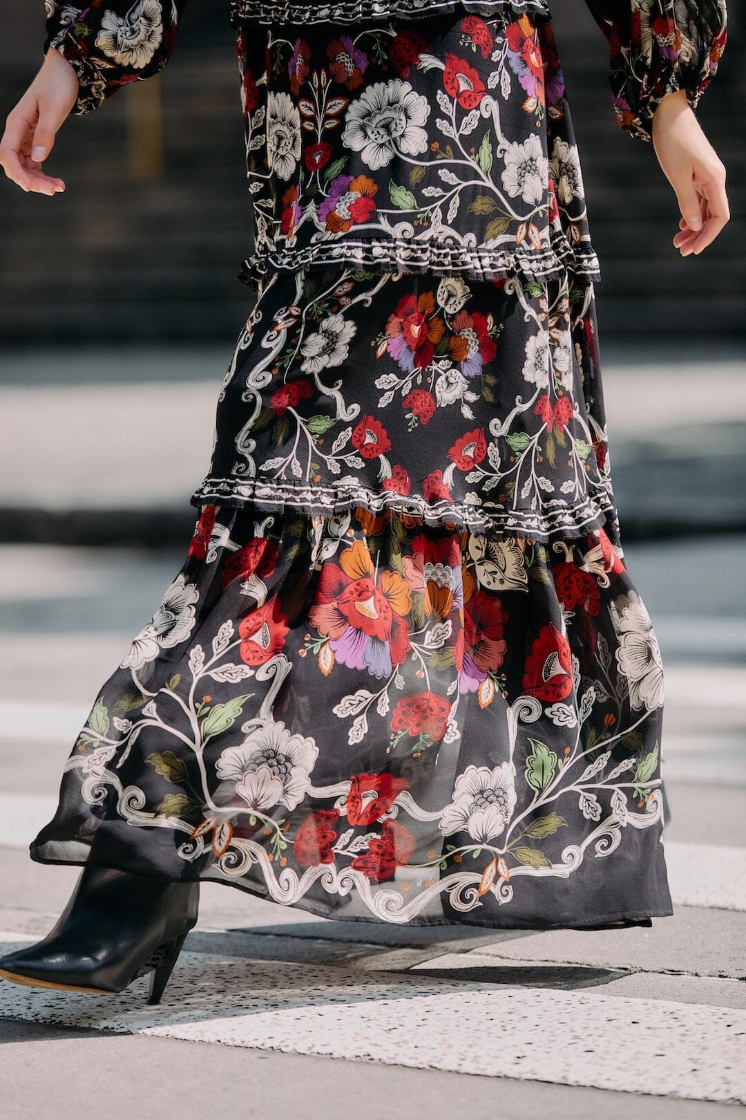 FARM Rio Sale Dresses Black Rococo Flowers Ruffled Maxi Dress