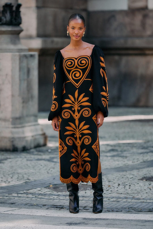 FARM Rio Sale Dresses Black Cornely Ainika Embroidered Heart Midi Dress