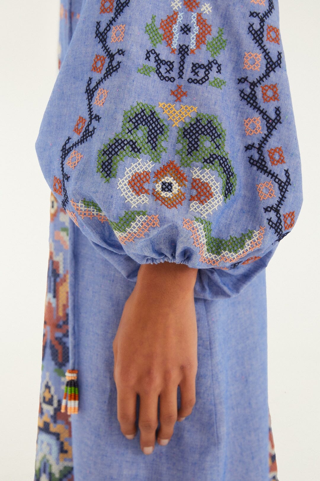 FARM Rio Shop Blue Garden Tapestry Embroidered Long Sleeve Midi Dress