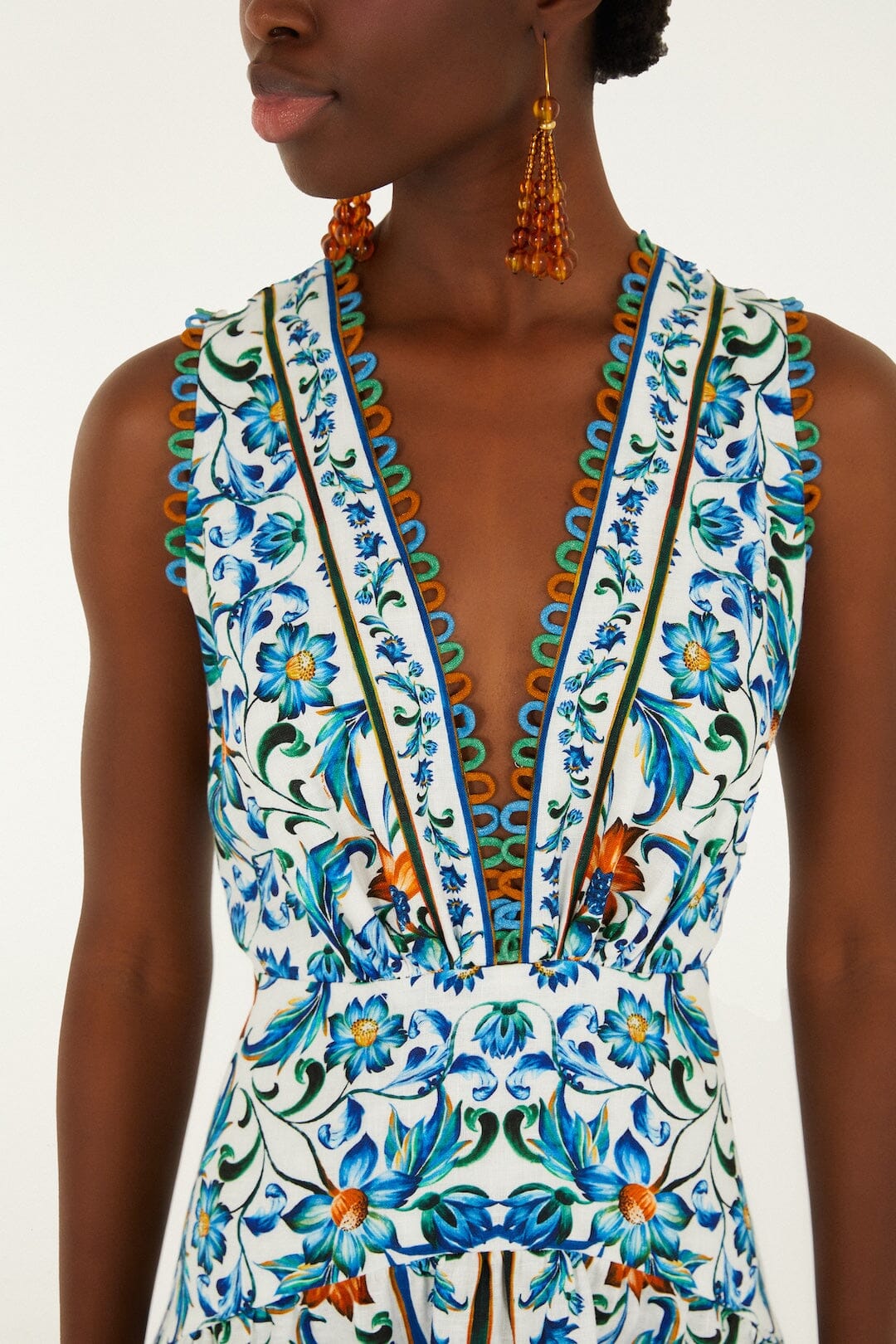 FARM Rio Shop Off-White Flora Tile Scallop Euroflax Premium Linen Maxi Dress