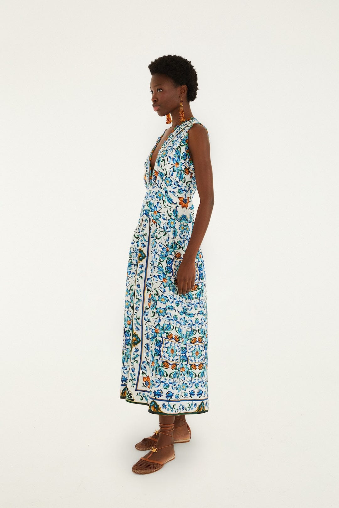 FARM Rio Shop Off-White Flora Tile Scallop Euroflax Premium Linen Maxi Dress