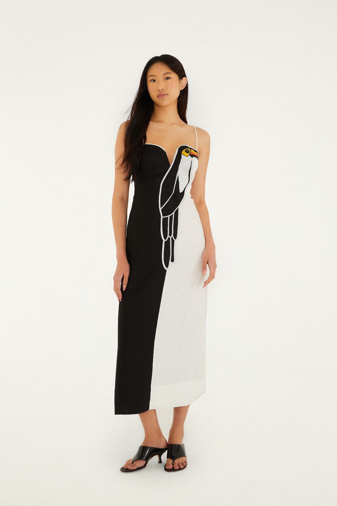 FARM Rio Shop Black And White Embroidered Toucan Euroflax Premium Linen Sleeveless Maxi Dress