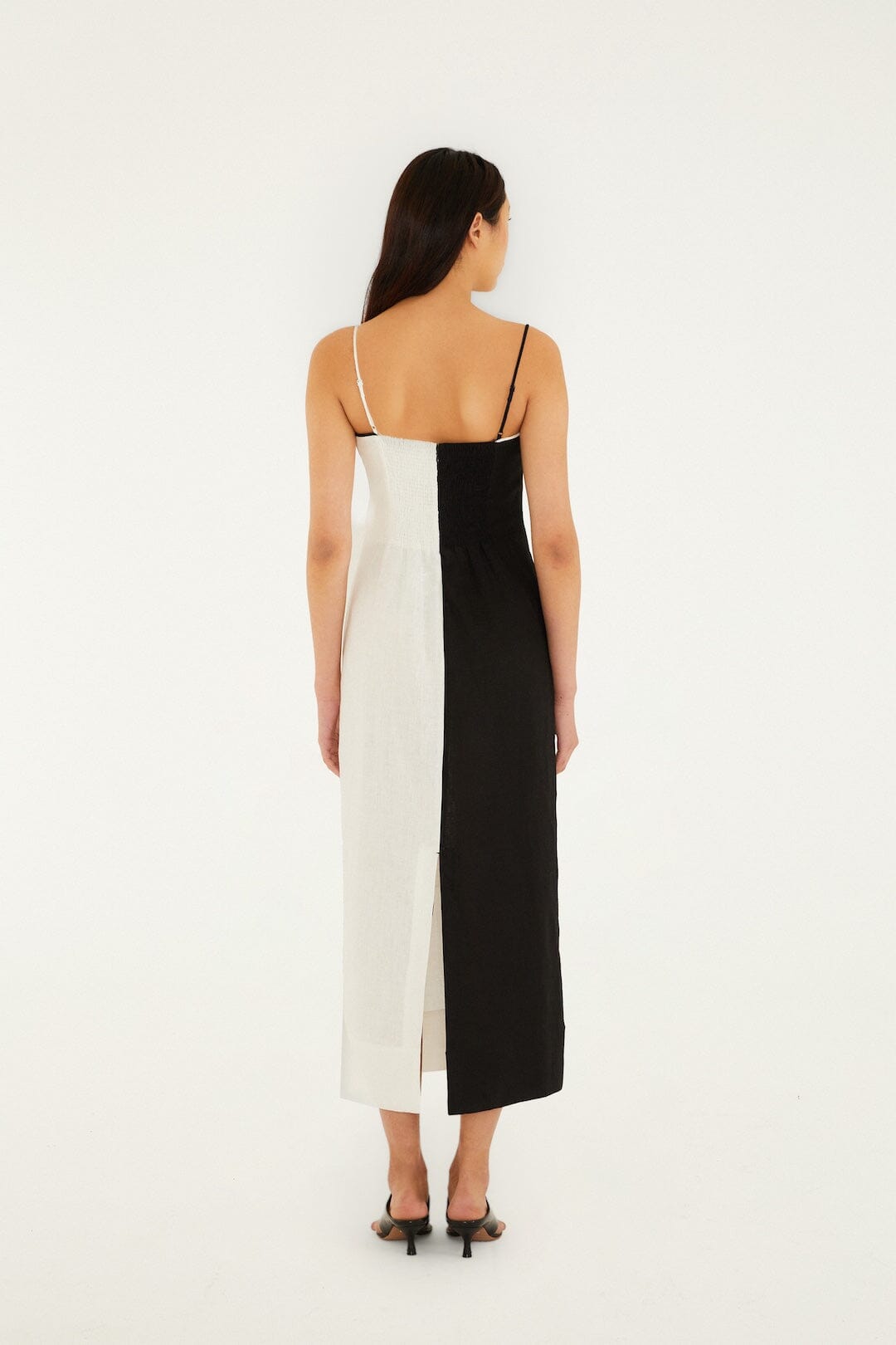 FARM Rio Shop Black And White Embroidered Toucan Euroflax Premium Linen Sleeveless Maxi Dress