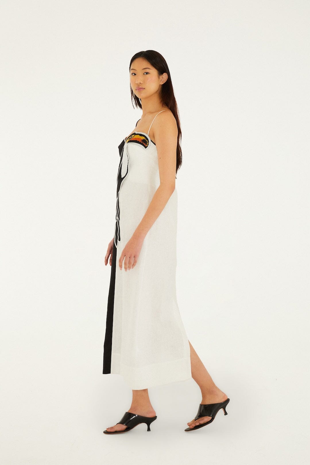 FARM Rio Shop Black And White Embroidered Toucan Euroflax Premium Linen Sleeveless Maxi Dress