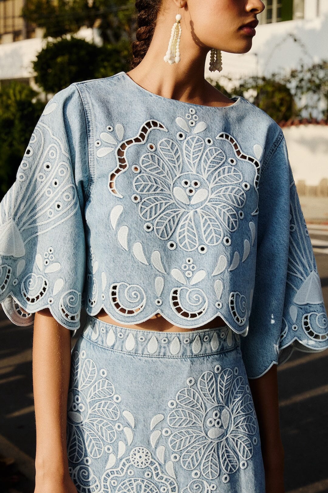 FARM Rio Shop Denim Richelieu Kimono Sleeves Cropped Blouse