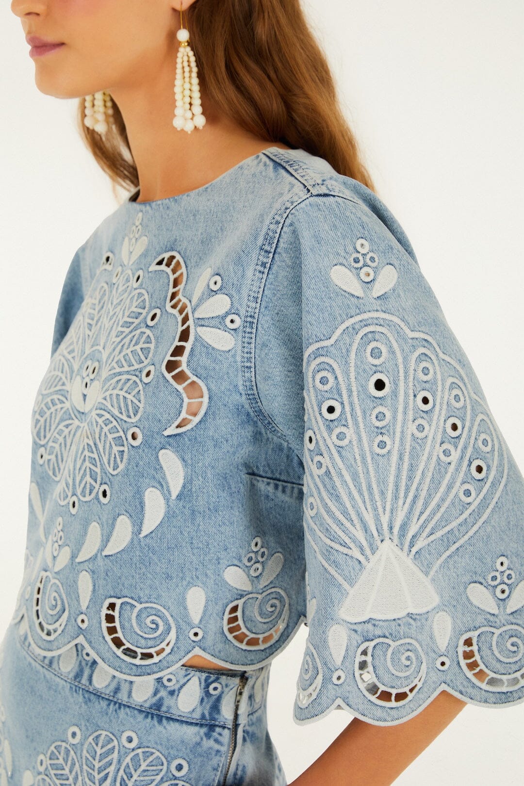 FARM Rio Shop Denim Richelieu Kimono Sleeves Cropped Blouse