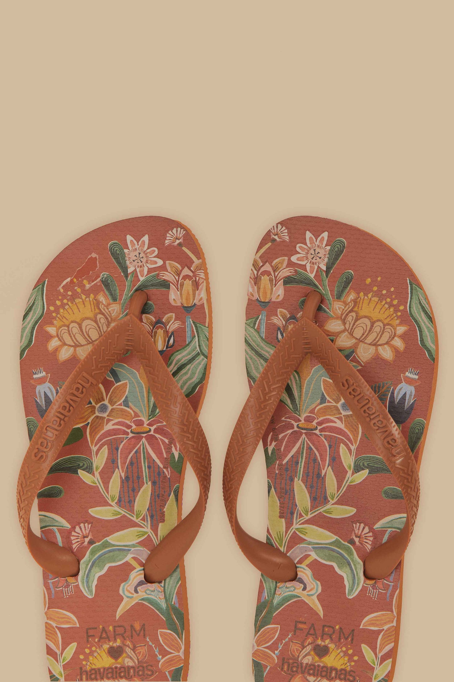 FARM Rio Shop Delicate Flowers Havaianas