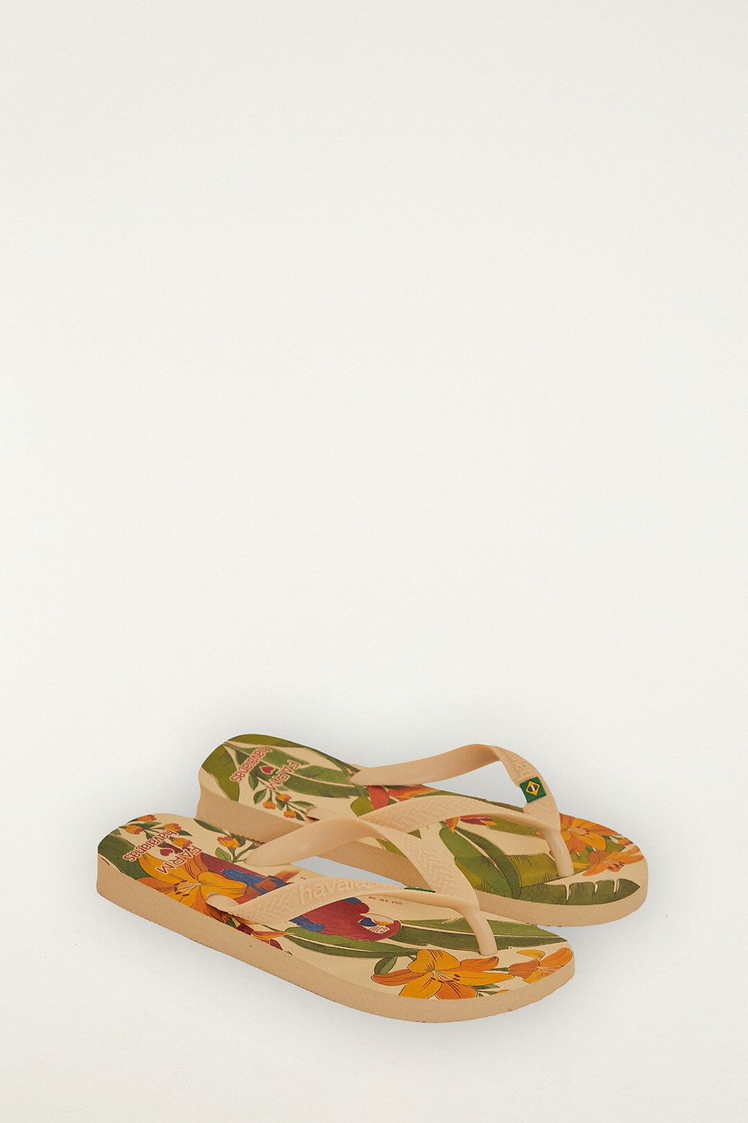 FARM Rio Shop Farm Ararinhas Havaianas Sandals