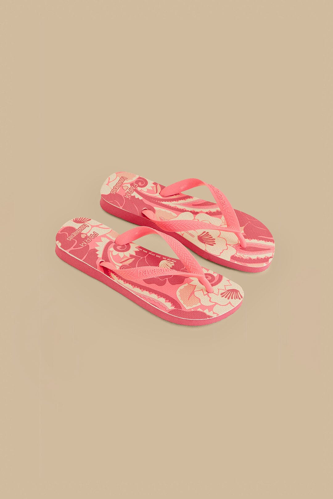 FARM Rio Shop Groove Tropical Havaianas