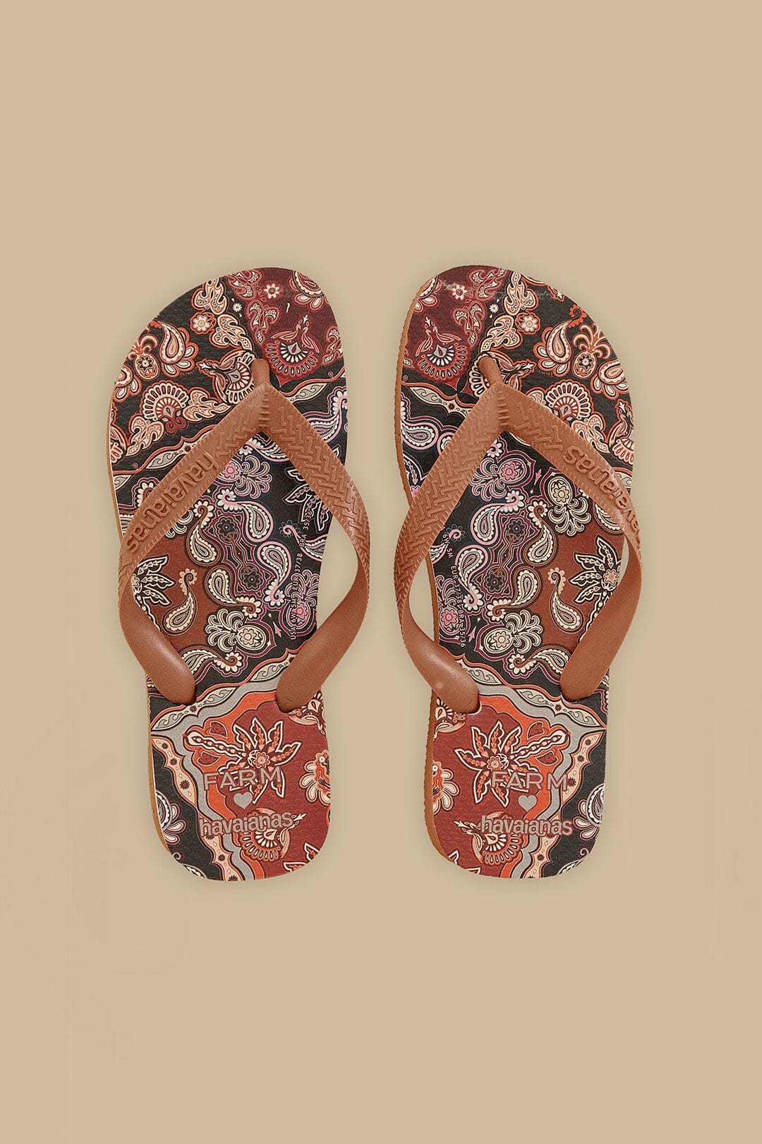 FARM Rio Shop Brown Scarf Havaianas