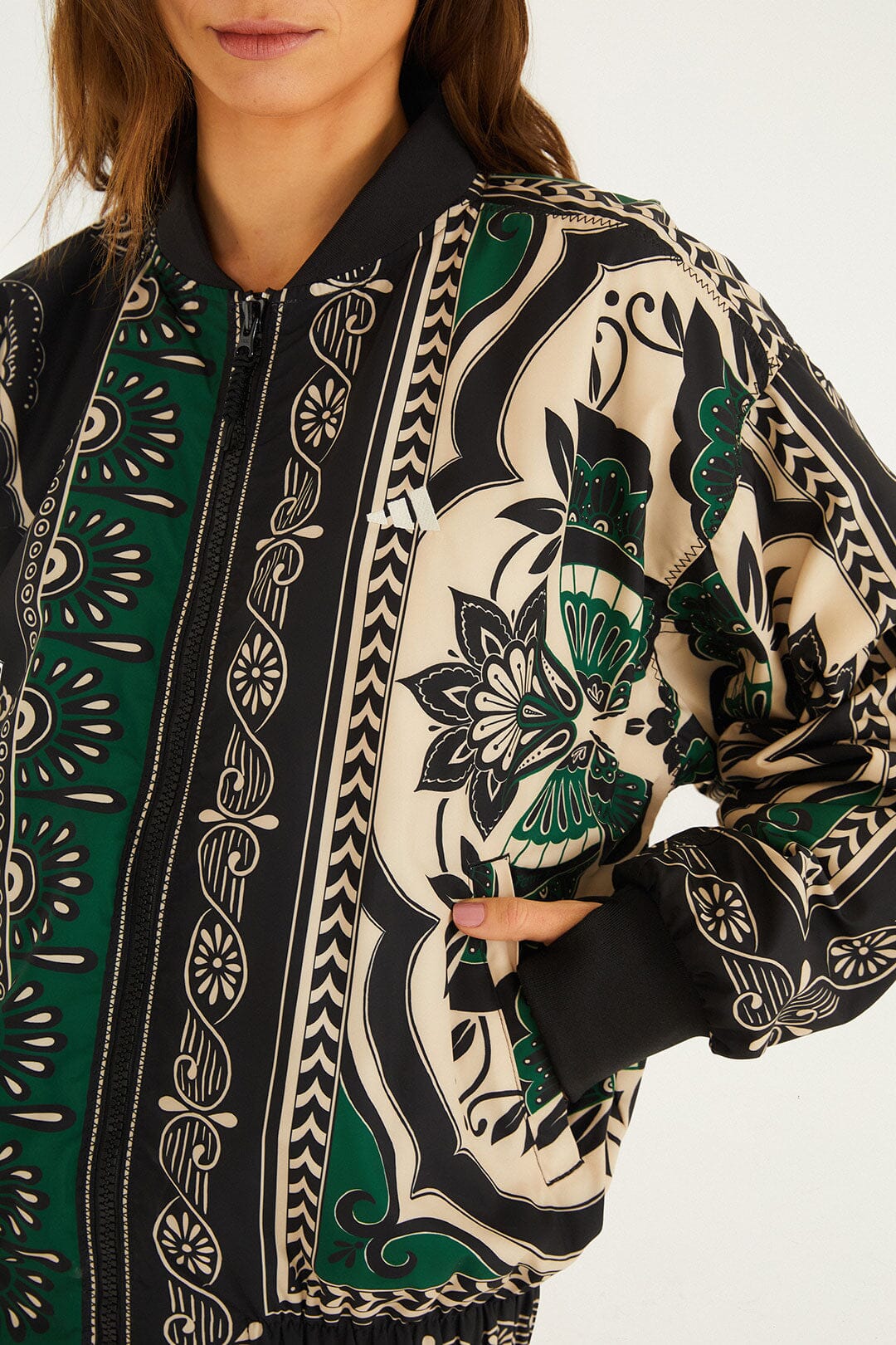 FARM Rio Shop Borboho Scarves Black Adidas Jacket